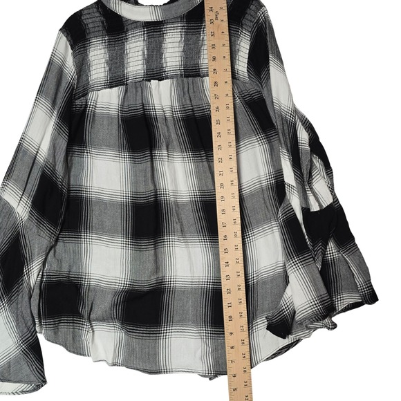 Lane Bryant Womens Black White Plaid Bell Sleeve Smocked Neck Tunic Top 22 Boho - Picture 7 of 8